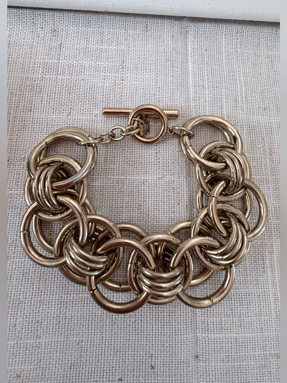vintage Banana Republic gold-tone chunky interlocking ring toggle bracelet